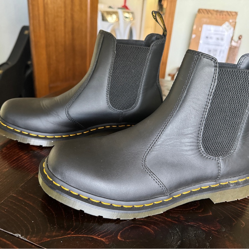 Dr. Martens Chelsea Boots